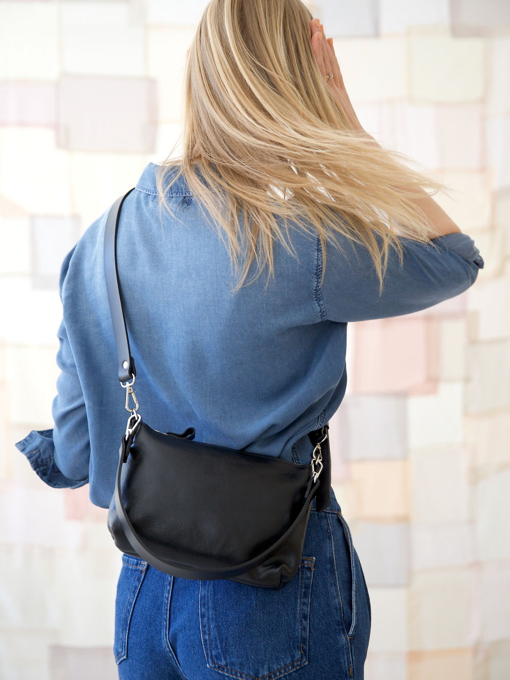 TOMMY leather bag with two handles - Black
