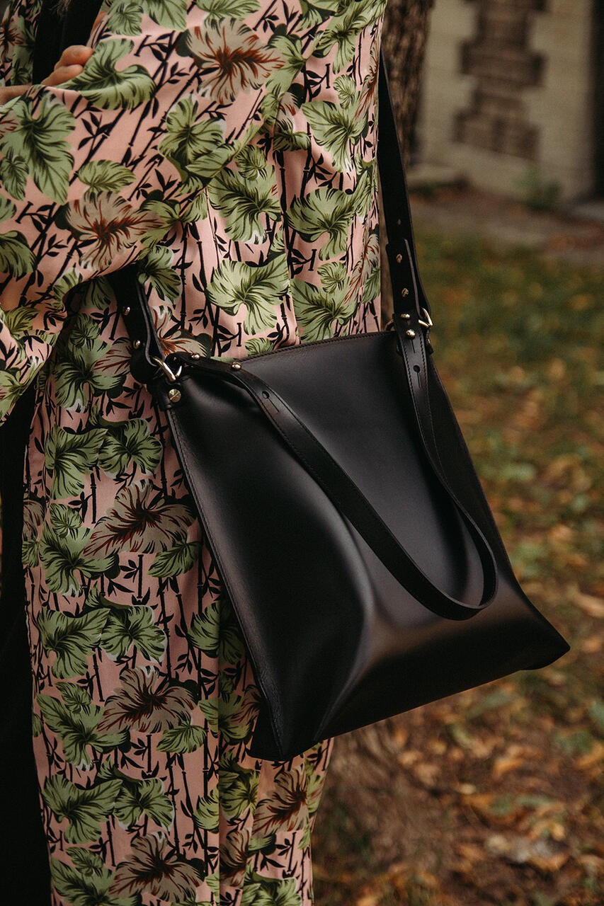 Handbag Escape Artist
