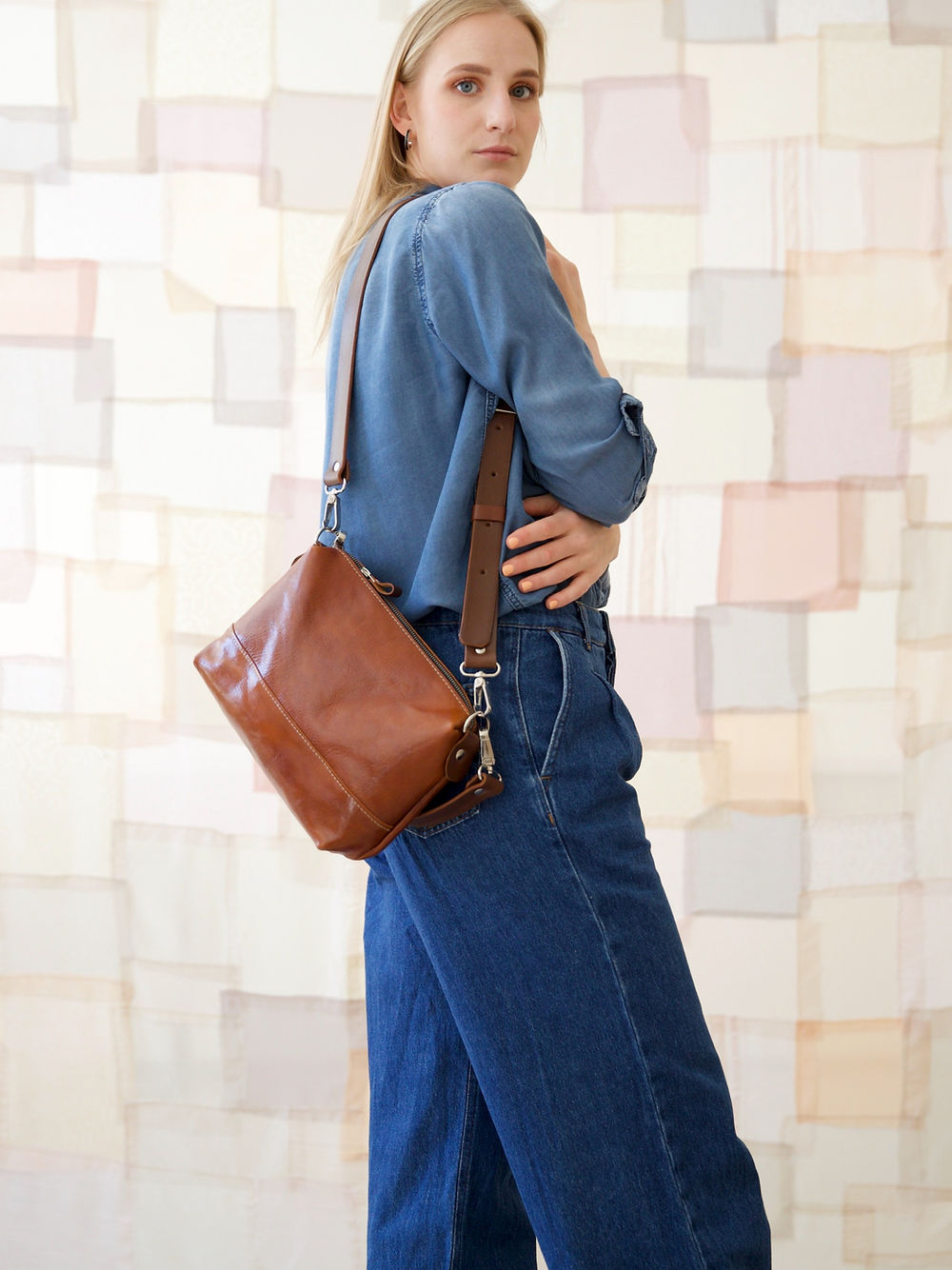 ROBIN Leather Handbag with Two Handles - Ginger Brown